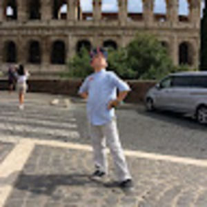 Meet your Posher, Rivera